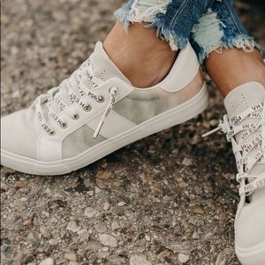 Vintage Havana Dina Sneaker Tie Dye